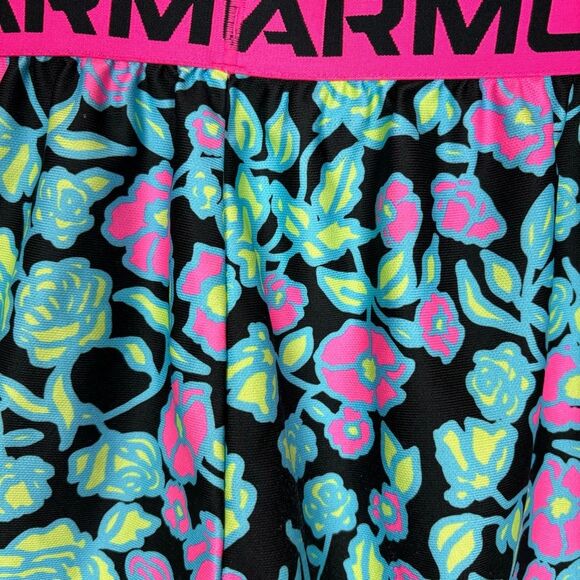 Under Armour Loose Play Up Floral Printed Shorts Youth XL - Picture 3 of 5